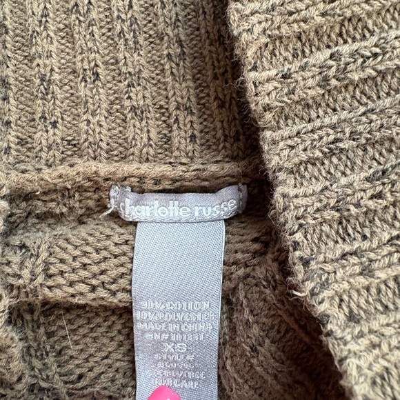 Cardigan - Picture 2 of 4